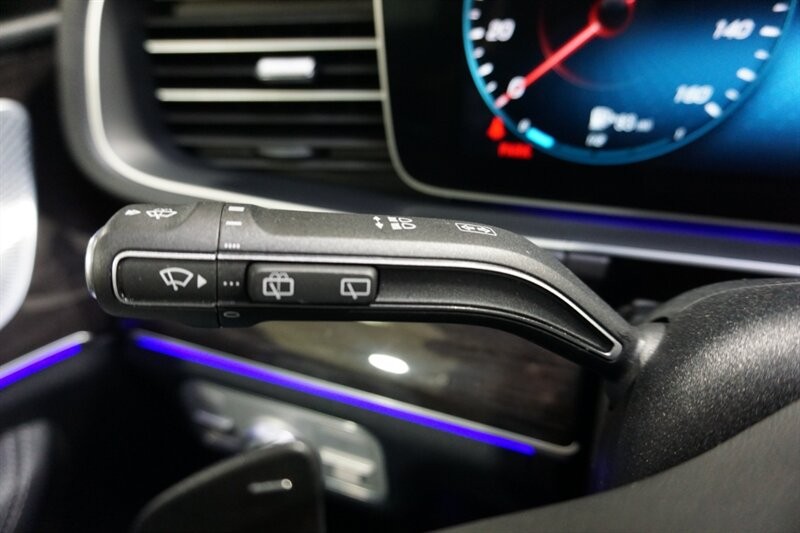 Mercedes-Benz GLE 350 Vehicle Full-screen Gallery Image 44
