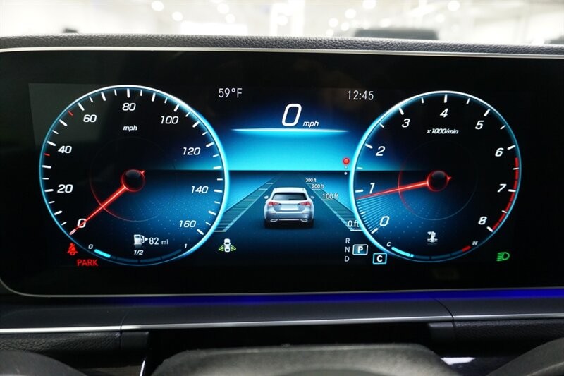 Mercedes-Benz GLE 350 Vehicle Full-screen Gallery Image 48