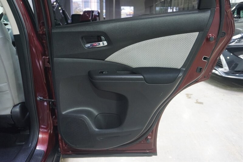 Honda CR-V EX Vehicle Full-screen Gallery Image 36