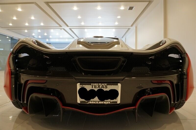 Mclaren P1 1-OWNER CLEAN-TITLE/CARFAX Vehicle Full-screen Gallery Image 28