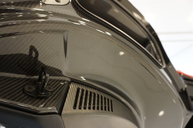 Mclaren P1 1-OWNER CLEAN-TITLE/CARFAX Vehicle Full-screen Gallery Image 45