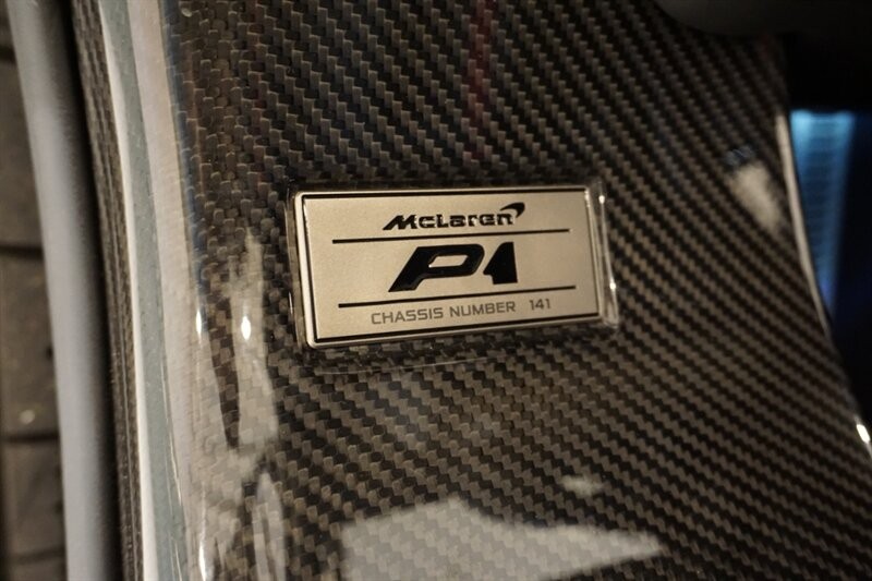 Mclaren P1 1-OWNER CLEAN-TITLE/CARFAX Vehicle Full-screen Gallery Image 50
