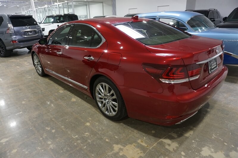 Lexus LS 460 460 Vehicle Full-screen Gallery Image 05