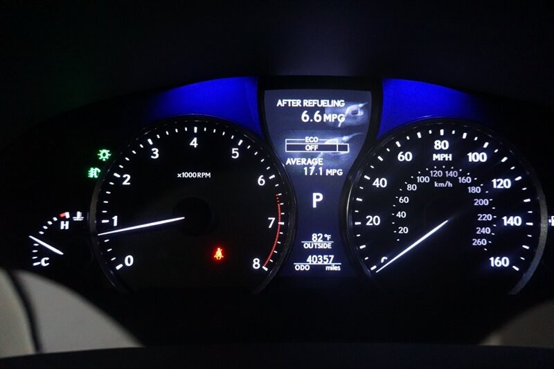 Lexus LS 460 460 Vehicle Full-screen Gallery Image 44