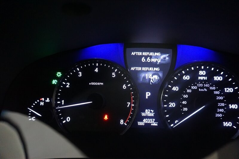 Lexus LS 460 460 Vehicle Full-screen Gallery Image 46