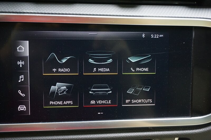 Audi Q3 2.0T quattro Premium Vehicle Full-screen Gallery Image 48