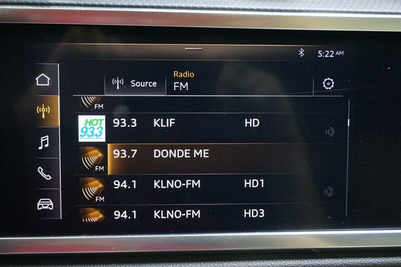 Audi Q3 2.0T quattro Premium Vehicle Full-screen Gallery Image 49