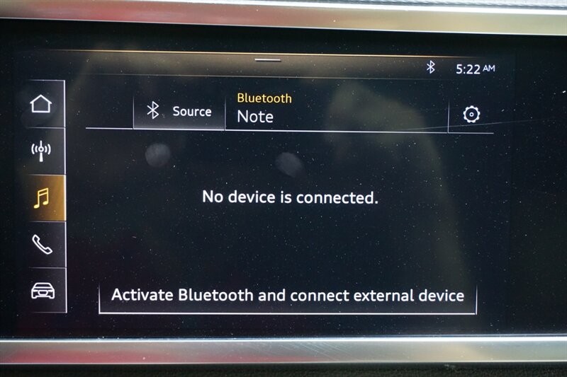 Audi Q3 2.0T quattro Premium Vehicle Full-screen Gallery Image 50