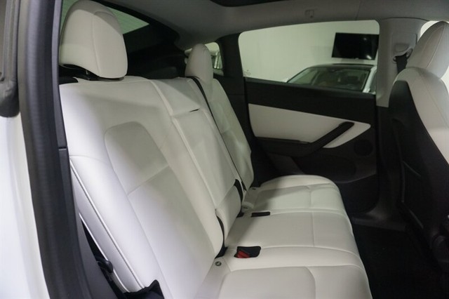 2021 Tesla Model Y Standard Range - Photo 31