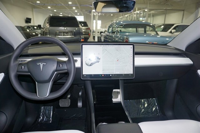 2021 Tesla Model Y Standard Range - Photo 41