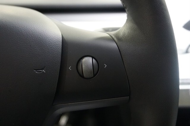 2021 Tesla Model Y Standard Range - Photo 43