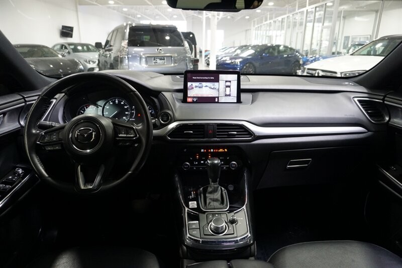 Mazda CX-9 Grand Touring Vehicle Full-screen Gallery Image 43