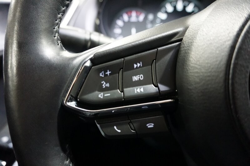 Mazda CX-9 Grand Touring Vehicle Full-screen Gallery Image 45