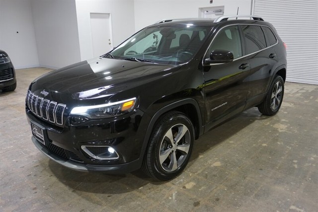 2019 Jeep Cherokee Limited 4x4 Limited 4dr SUV at A Capital Auto Resource Company in Dallas TX