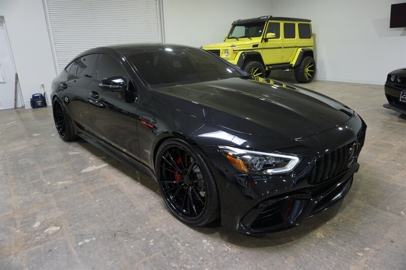 Mercedes-Benz AMG GT 63 Vehicle Full-screen Gallery Image 15