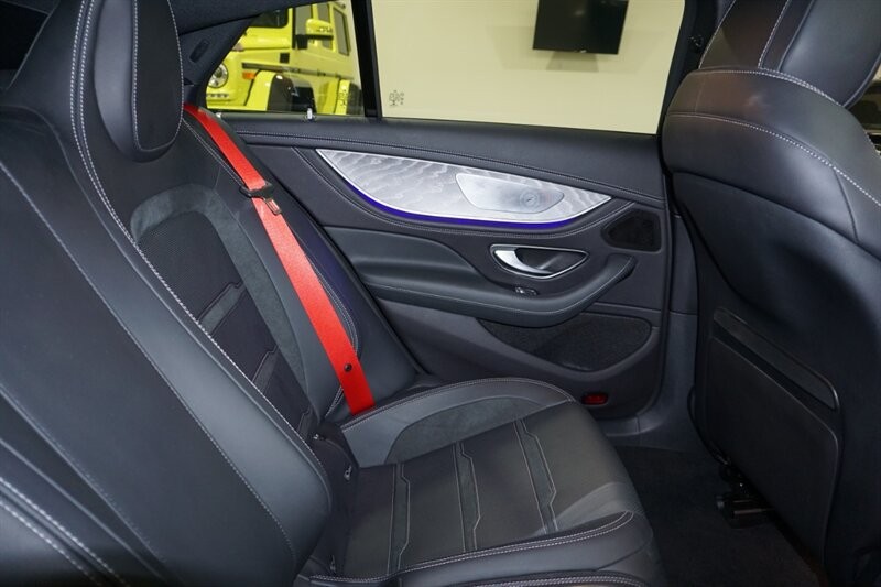 Mercedes-Benz AMG GT 63 Vehicle Full-screen Gallery Image 30