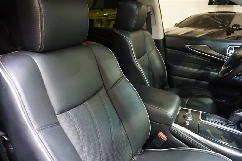 INFINITI QX60 Vehicle Full-screen Gallery Image 42