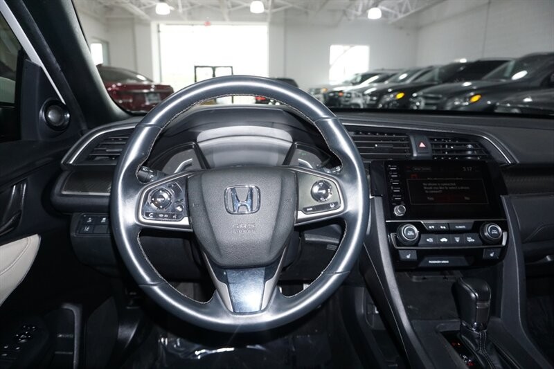 Honda Civic Sport Touring Vehicle Full-screen Gallery Image 37