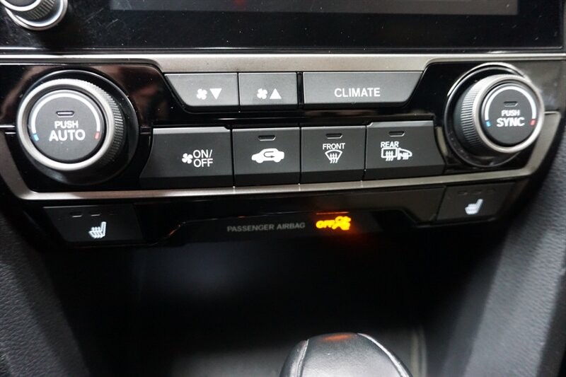 Honda Civic Sport Touring Vehicle Full-screen Gallery Image 49