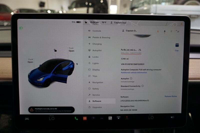 Tesla Model 3 Performance Vehicle Full-screen Gallery Image 43