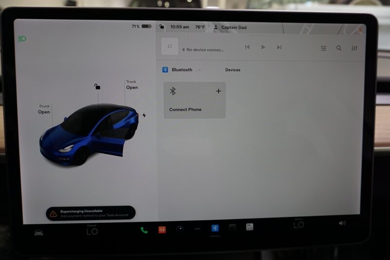 Tesla Model 3 Performance Vehicle Full-screen Gallery Image 46