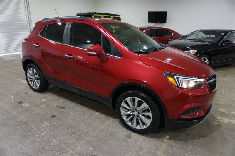 Buick Encore Preferred Vehicle Full-screen Gallery Image 14