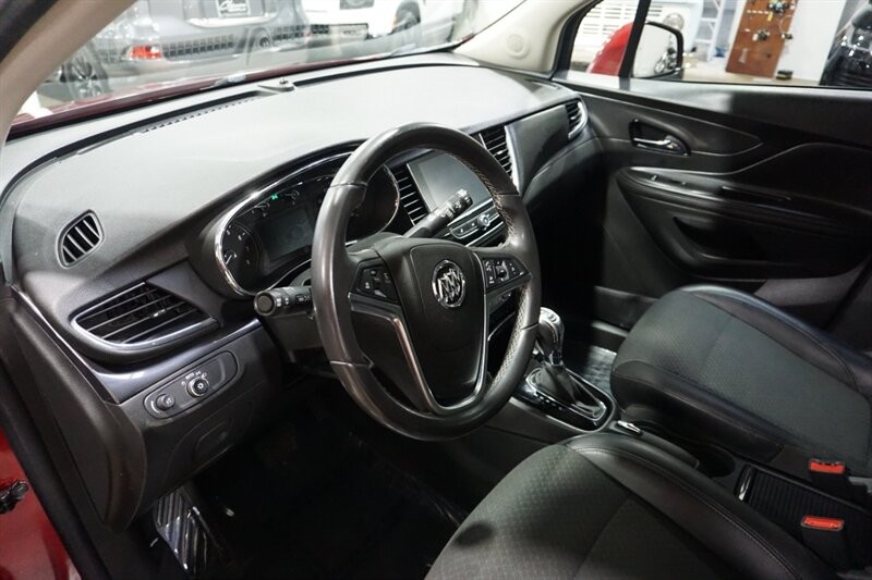 Buick Encore Preferred Vehicle Full-screen Gallery Image 19