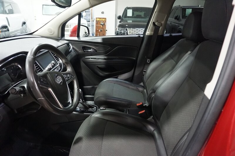 Buick Encore Preferred Vehicle Full-screen Gallery Image 21