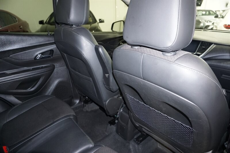 Buick Encore Preferred Vehicle Full-screen Gallery Image 29