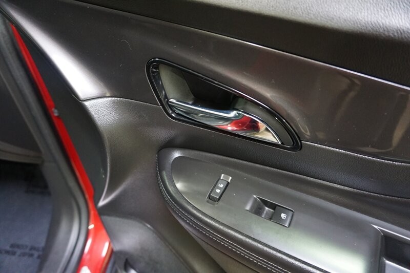 Buick Encore Preferred Vehicle Full-screen Gallery Image 34