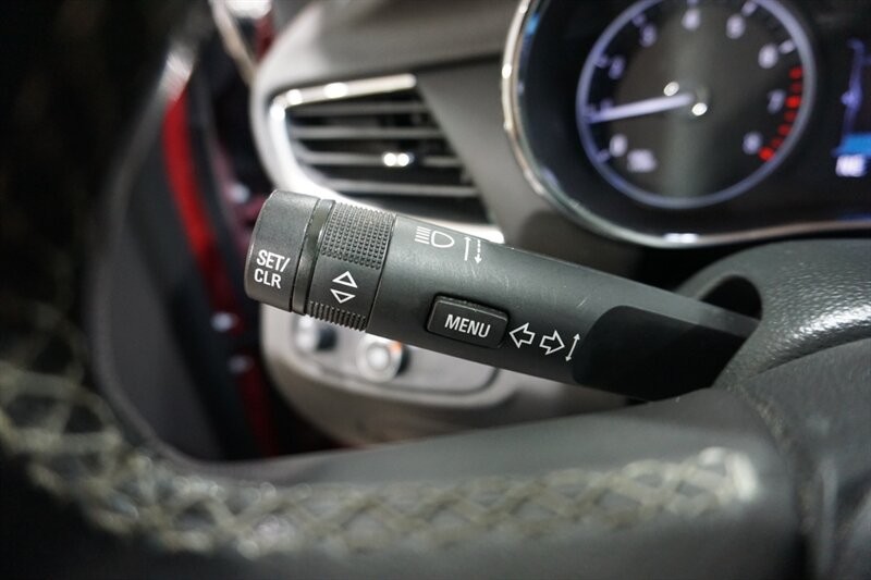 Buick Encore Preferred Vehicle Full-screen Gallery Image 44