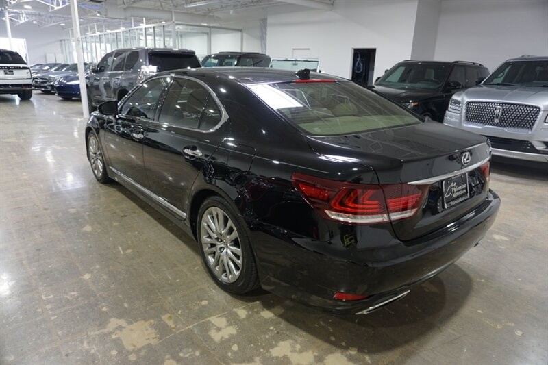 Lexus LS 460 460 Vehicle Full-screen Gallery Image 07