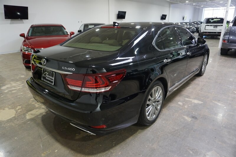 Lexus LS 460 460 Vehicle Full-screen Gallery Image 09