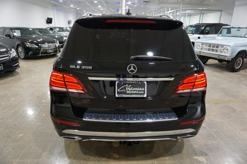 Mercedes-Benz GLE 350 Vehicle Full-screen Gallery Image 08