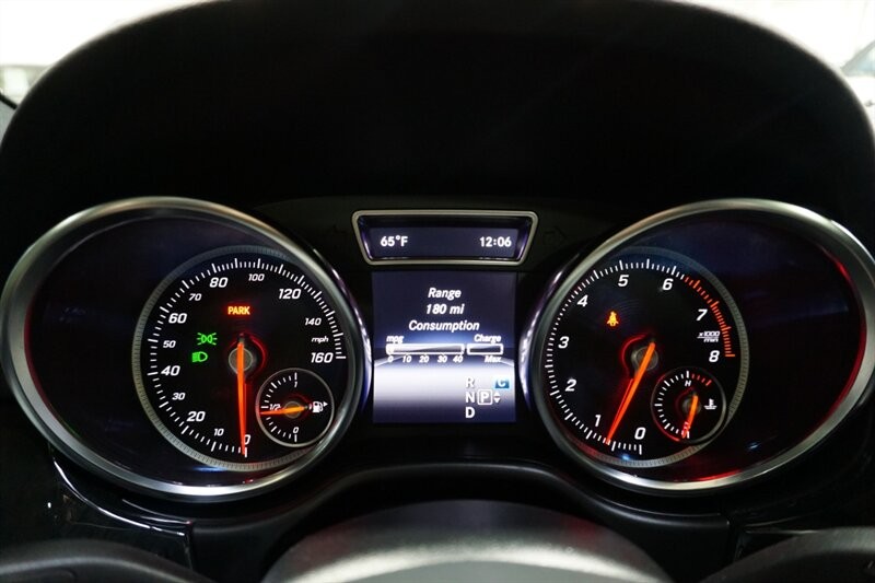 Mercedes-Benz GLE 350 Vehicle Full-screen Gallery Image 50