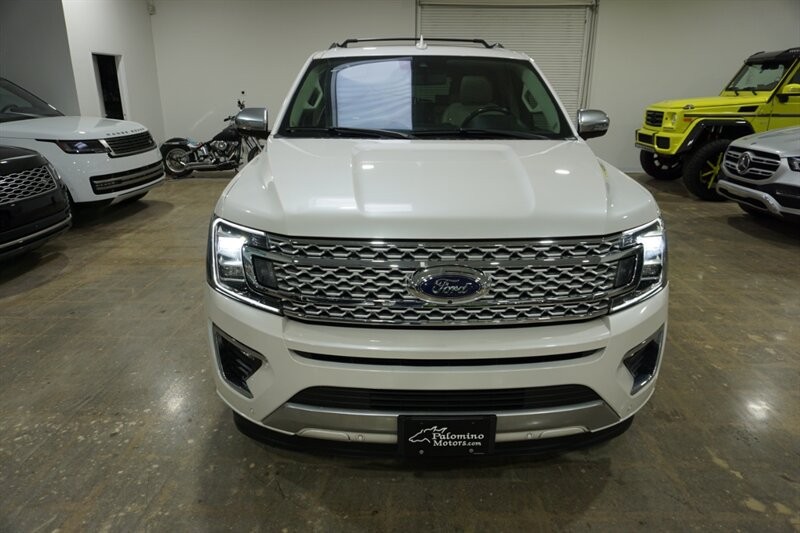 Ford Expedition Platinum Vehicle Full-screen Gallery Image 16