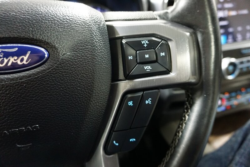 Ford Expedition Platinum Vehicle Full-screen Gallery Image 48