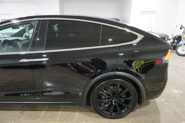 2020 Tesla Model X Long Range Plus - Photo 3