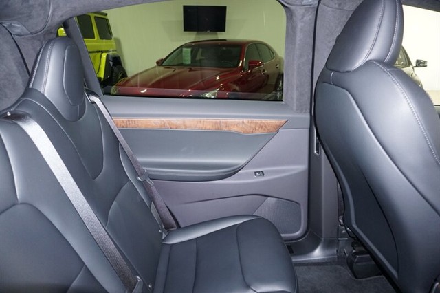 2020 Tesla Model X Long Range Plus - Photo 26