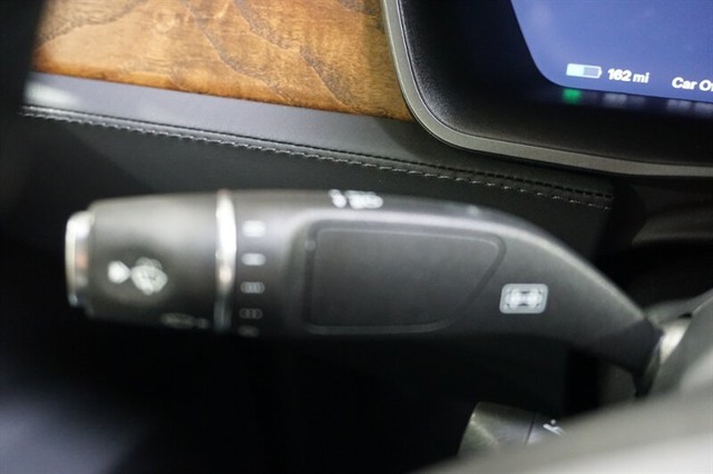 2020 Tesla Model X Long Range Plus - Photo 36