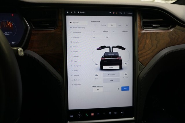 2020 Tesla Model X Long Range Plus - Photo 39