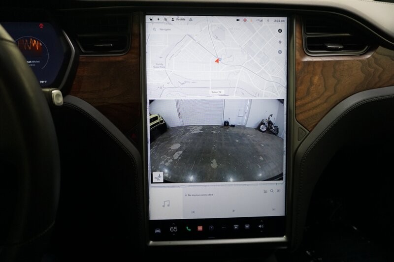 Tesla Model X Long Range Vehicle Full-screen Gallery Image 44