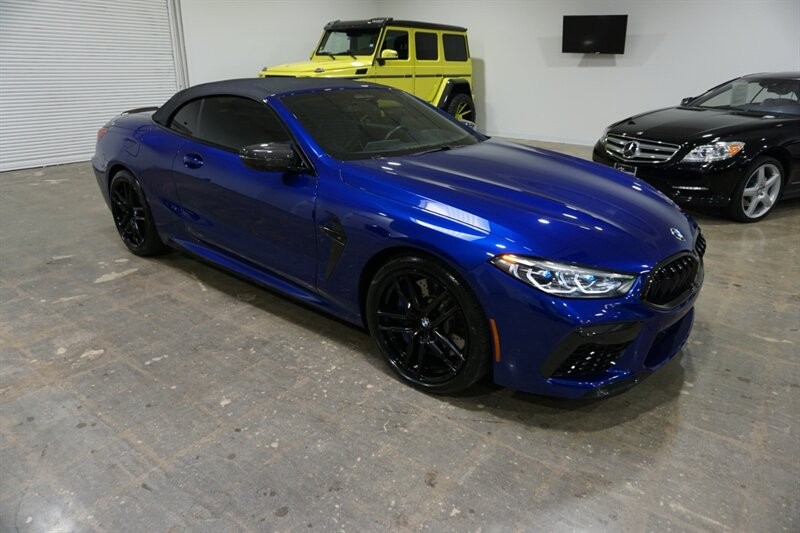 BMW M8 Vehicle Full-screen Gallery Image 14