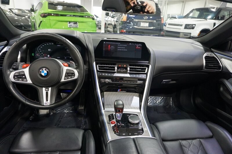 BMW M8 Vehicle Full-screen Gallery Image 44