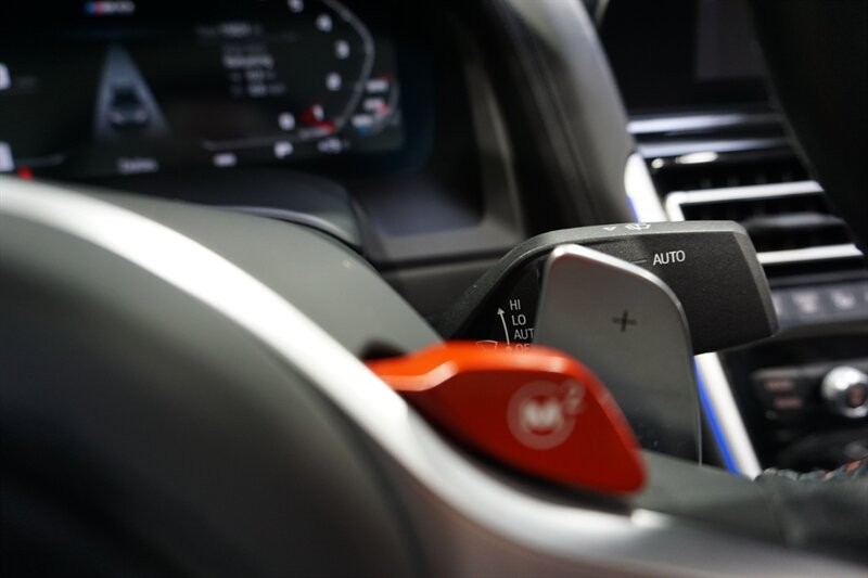 BMW M8 Vehicle Full-screen Gallery Image 50