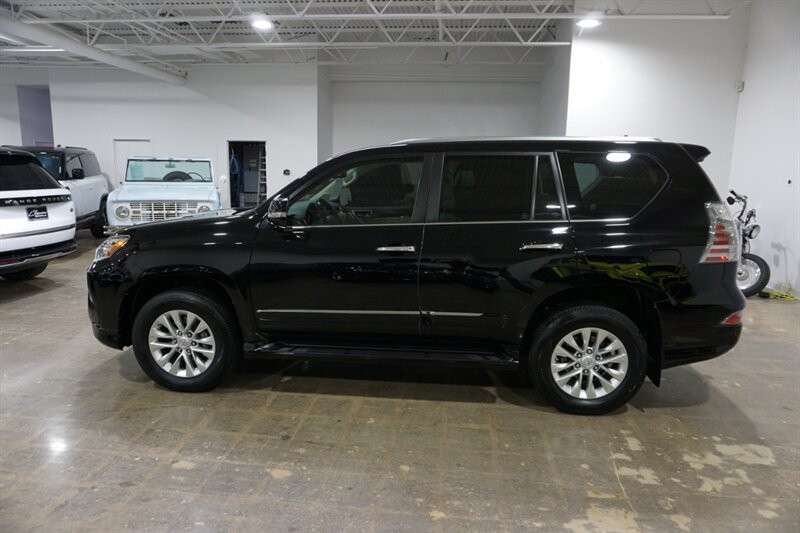 Lexus GX 460 460 Vehicle Full-screen Gallery Image 05