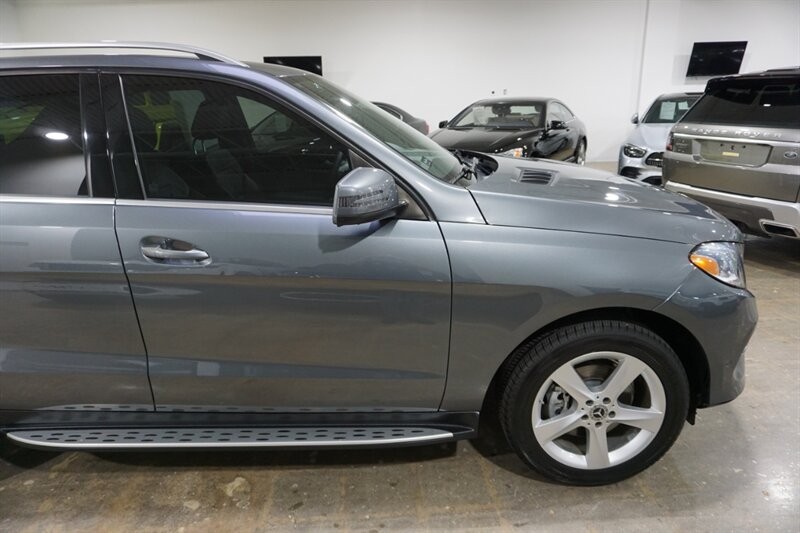 Mercedes-Benz GLE GLE 350 Vehicle Full-screen Gallery Image 13