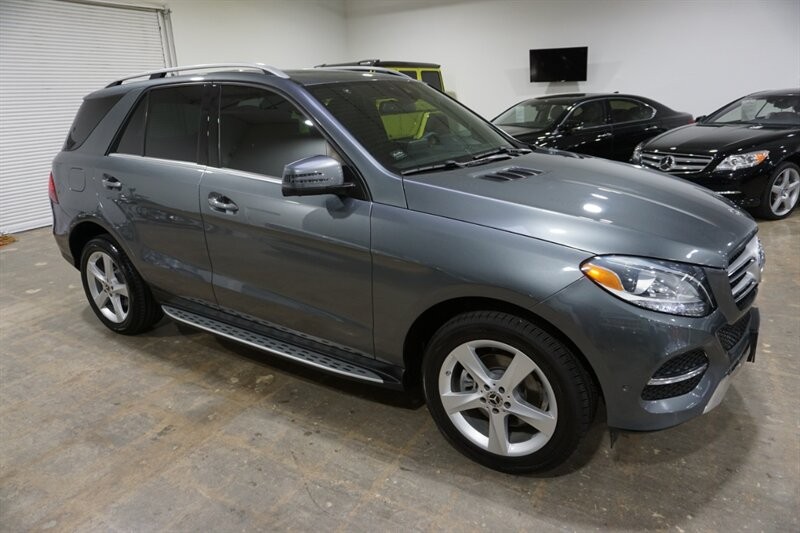 Mercedes-Benz GLE GLE 350 Vehicle Full-screen Gallery Image 14