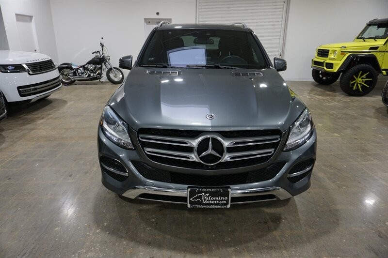 Mercedes-Benz GLE GLE 350 Vehicle Full-screen Gallery Image 16