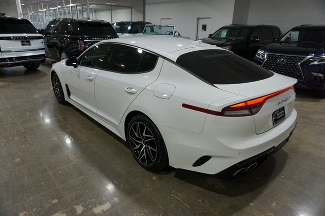 2022 Kia Stinger GT-Line photo 6